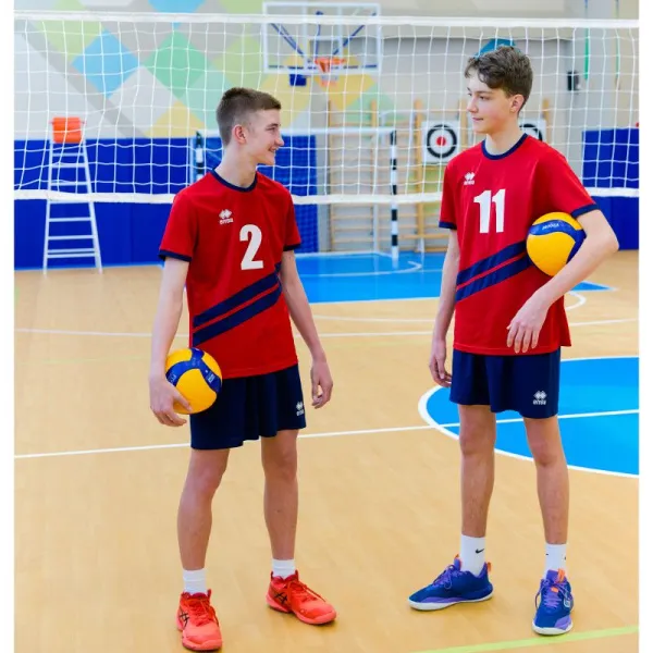 Сетка волейбол Д=4,0 мм яч. 100*100 чёрный Размер 1,0 * 9,5 м обш. с 4-х ст., верх/низ лента 7 см ПП за 9&nbsp;900 ₽ в Балашихе